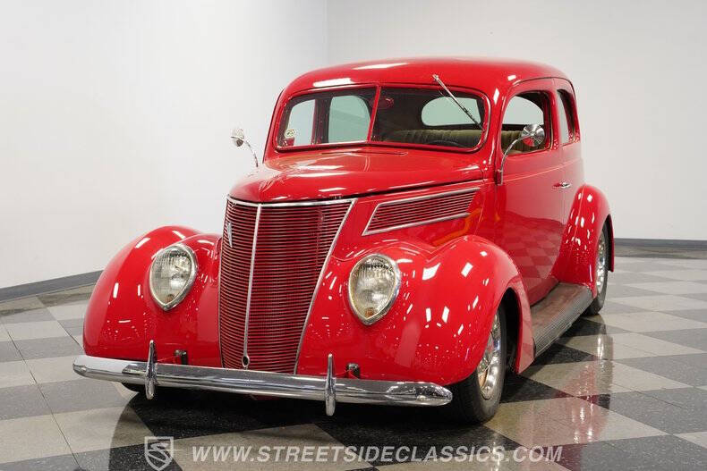 1937 Ford Tudor