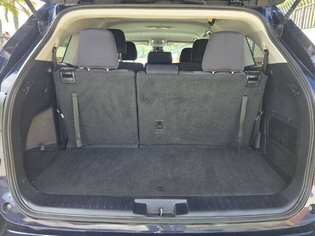 2022 Toyota Highlander L
