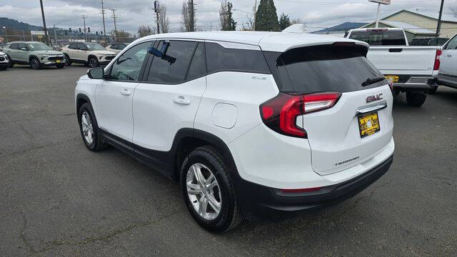 2024 GMC Terrain SLE