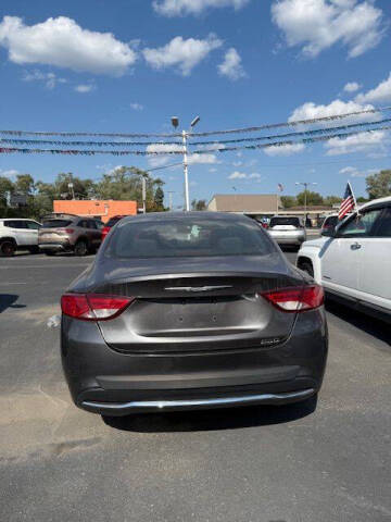 2016 Chrysler 200 Limited