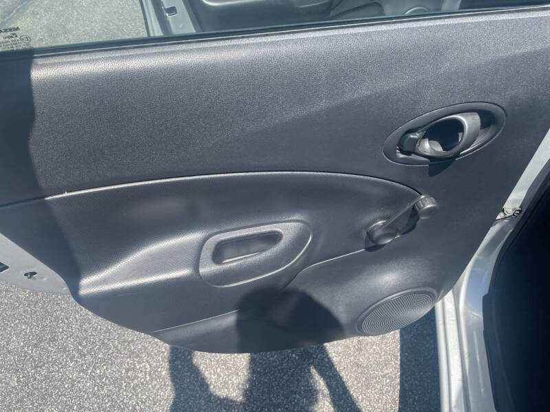 2014 Nissan Versa Note S Plus