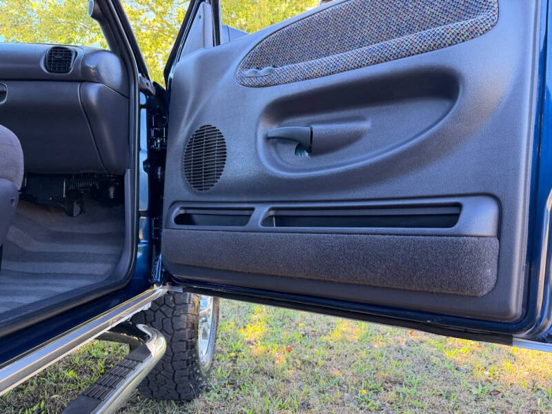 2002 Dodge Ram 2500 SLT Plus