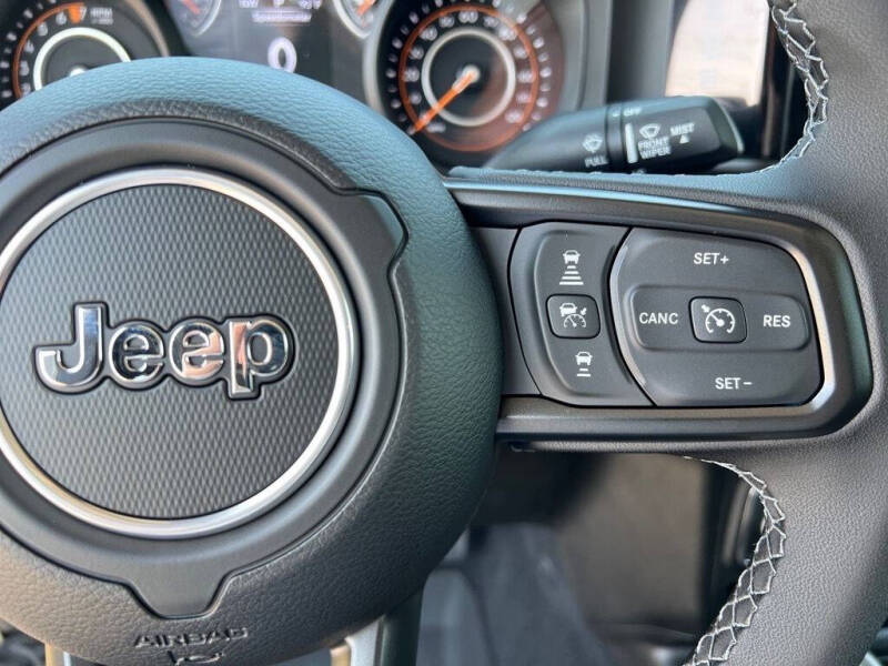 2025 Jeep Gladiator Sport S