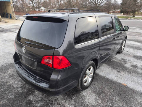 2011 Volkswagen Routan SEL