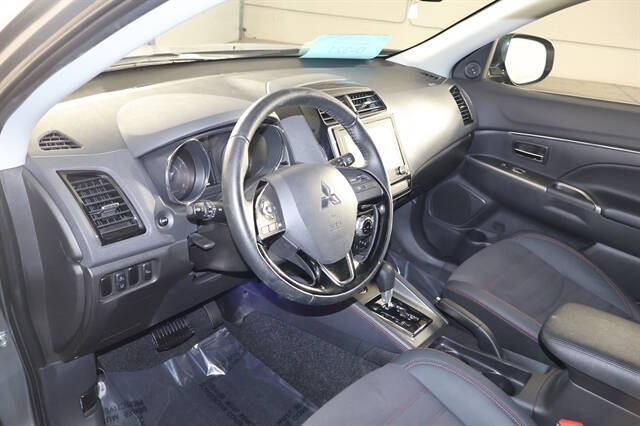 2023 Mitsubishi Outlander Sport SE