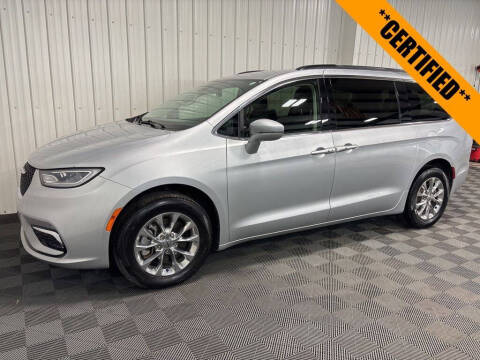 2022 Chrysler Pacifica Touring L