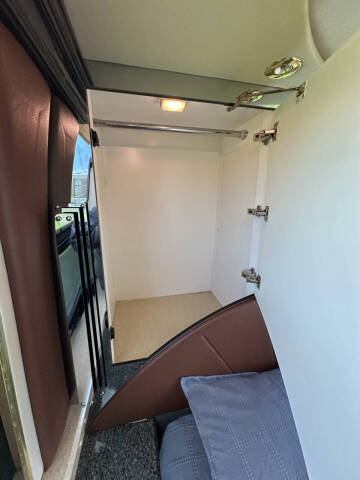 2001 Prevost Liberty