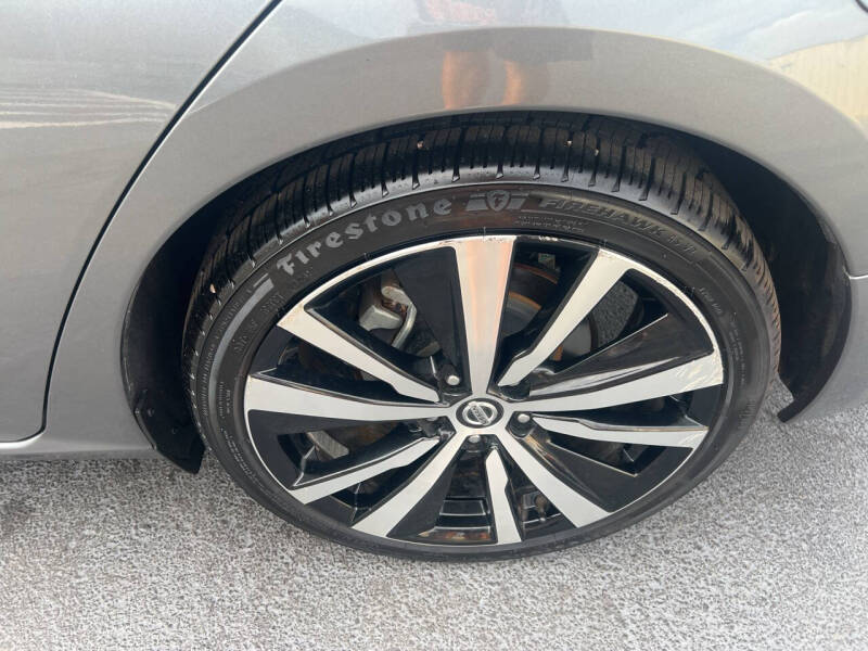 2022 Nissan Altima 2.5 SR