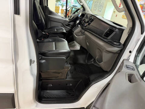 2025 Ford Transit 250