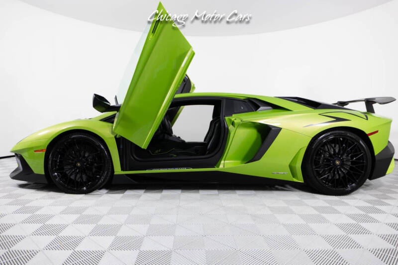 2016 Lamborghini Aventador LP 750-4 SV