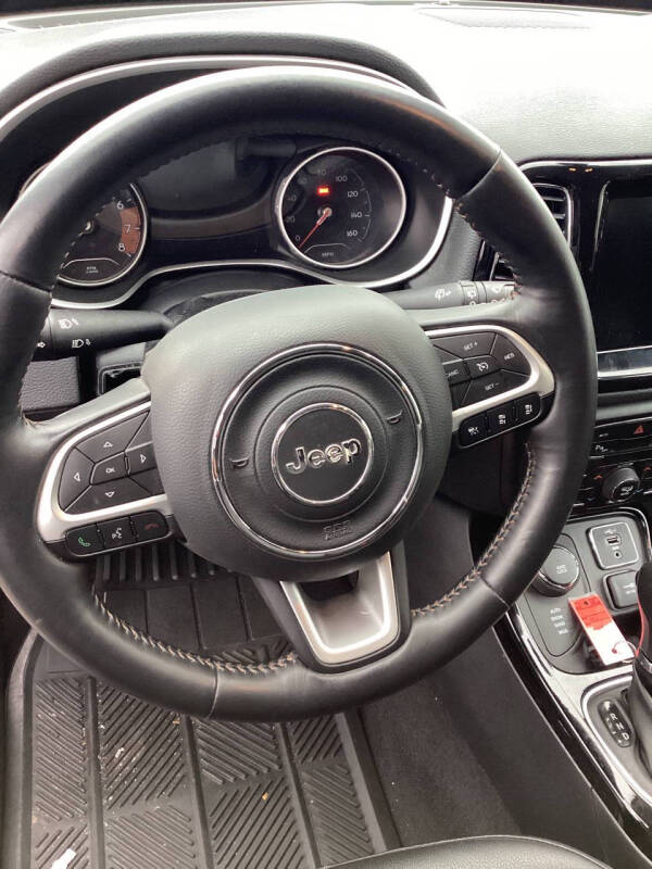 2021 Jeep Compass Limited photo 22