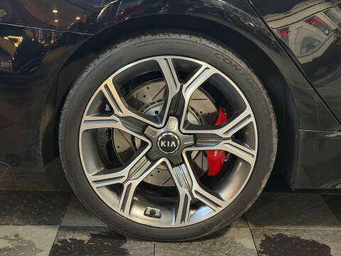 2018 Kia Stinger GT1