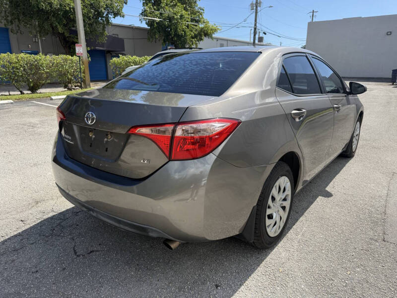 2018 Toyota Corolla LE