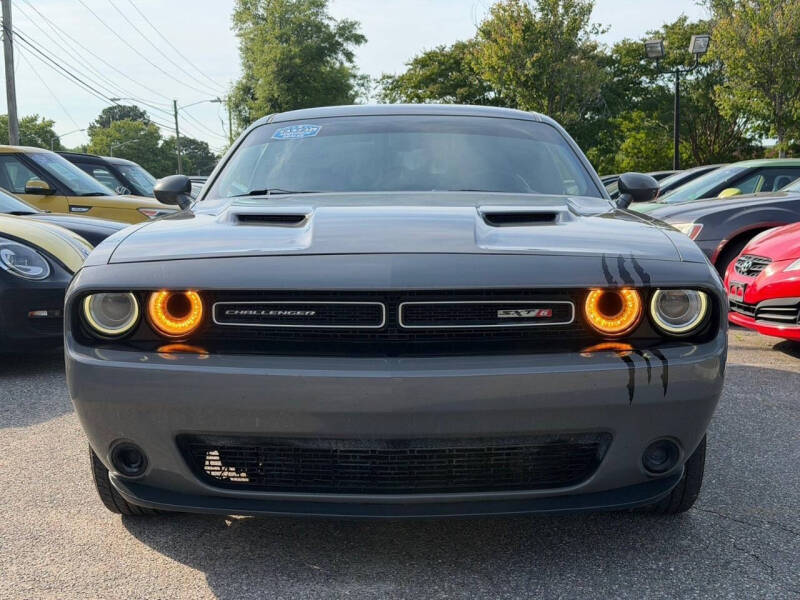 2017 Dodge Challenger SXT