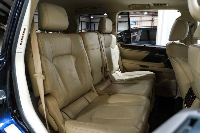2018 Lexus LX 570 Three-Row