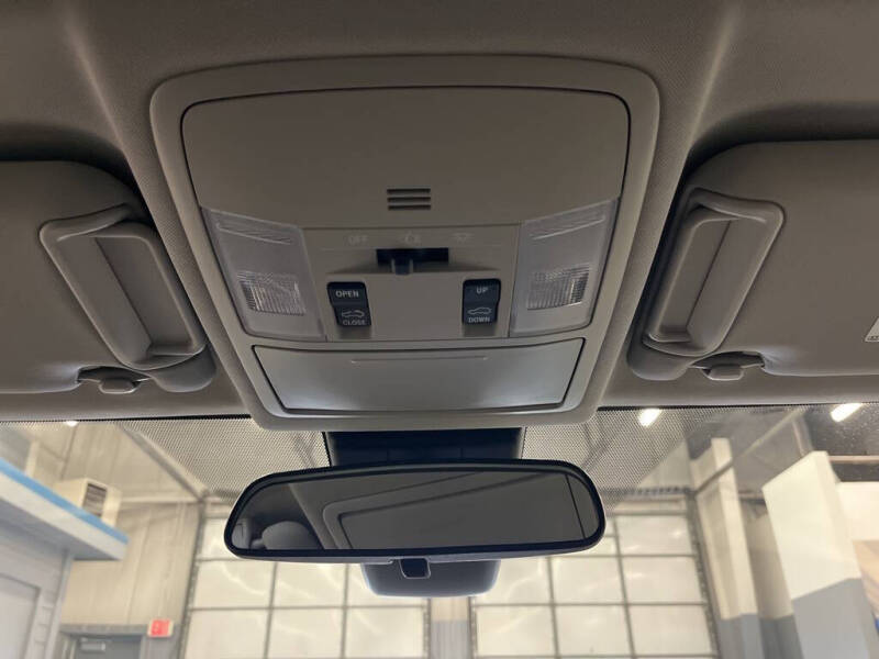 2017 Toyota RAV4 Hybrid XLE