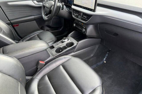 2024 Ford Escape Platinum