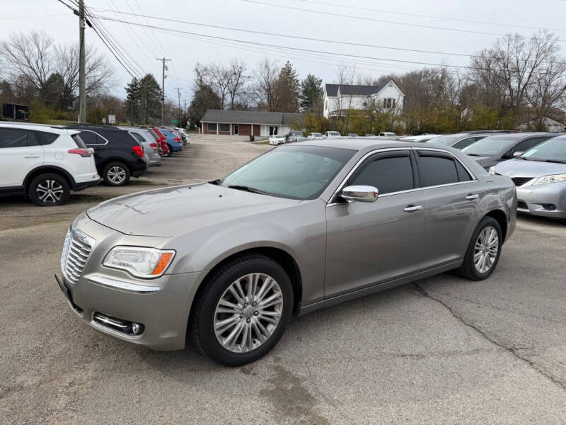 2014 Chrysler 300 C's photo