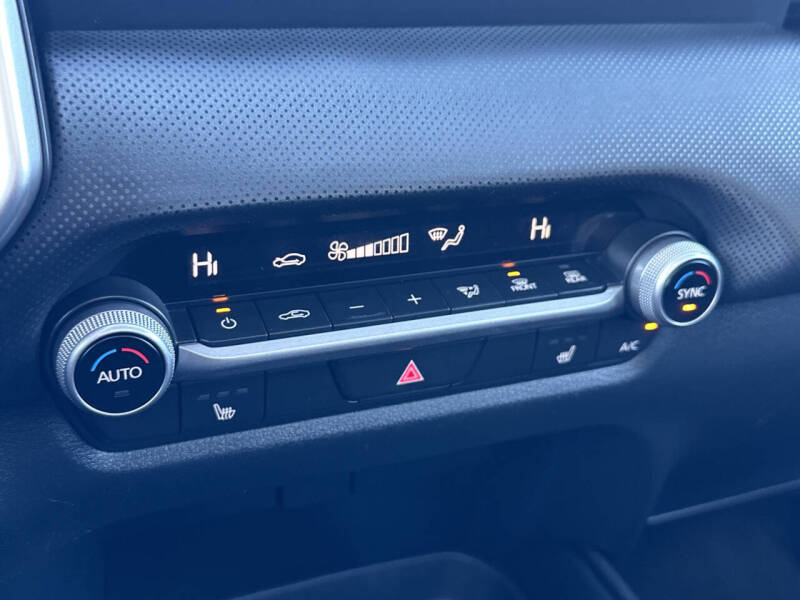 2023 Mazda CX-50 2.5 S Preferred Plus