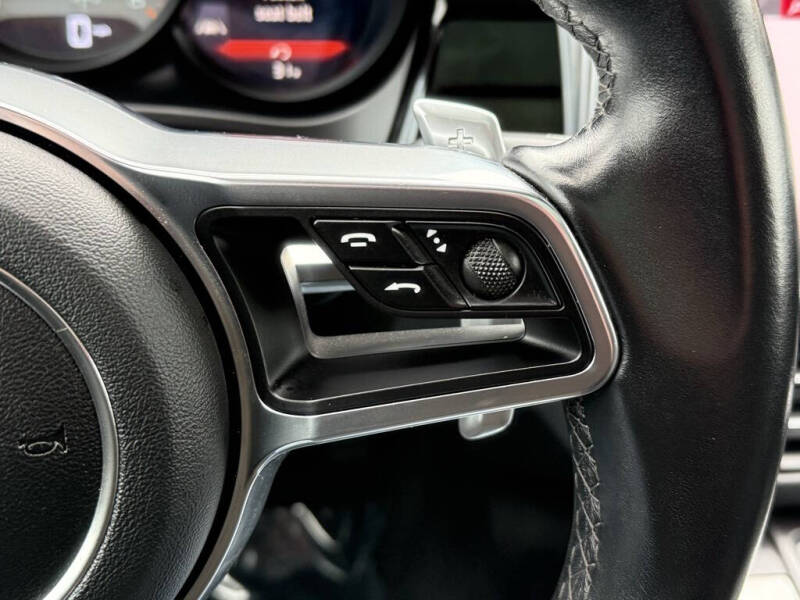 2020 Porsche Macan S