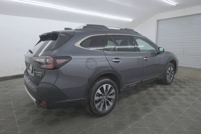 2024 Subaru Outback Touring