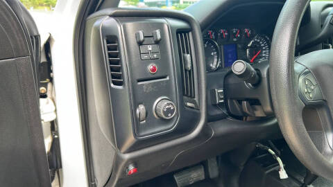 2015 Chevrolet Silverado 3500HD CC