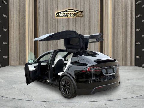 2022 Tesla Model X Plaid