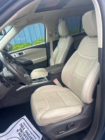 2020 Ford Explorer Platinum