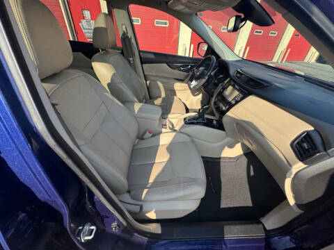 2017 Nissan Rogue SL