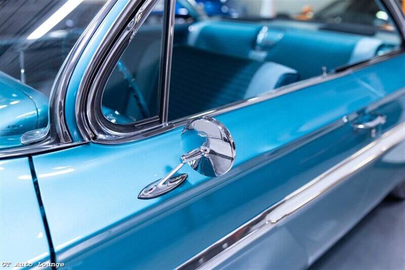 1961 Chevrolet Impala 21
