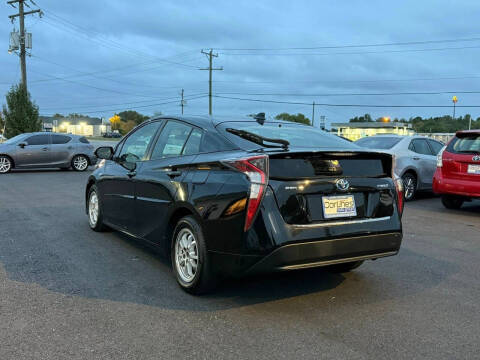 2016 Toyota Prius Three