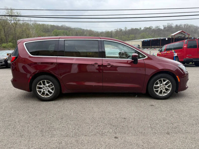 2017 Chrysler Pacifica Touring
