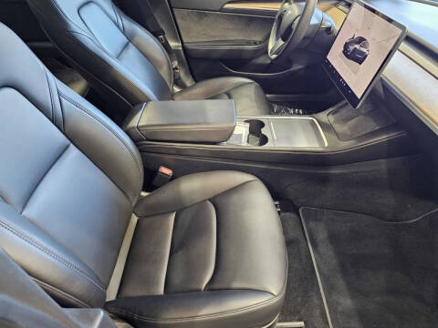 2023 Tesla Model 3 Performance