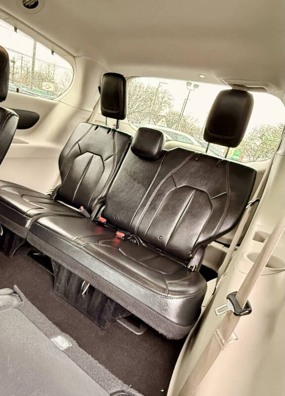 2019 Chrysler Pacifica Touring L