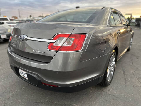 2011 Ford Taurus Limited