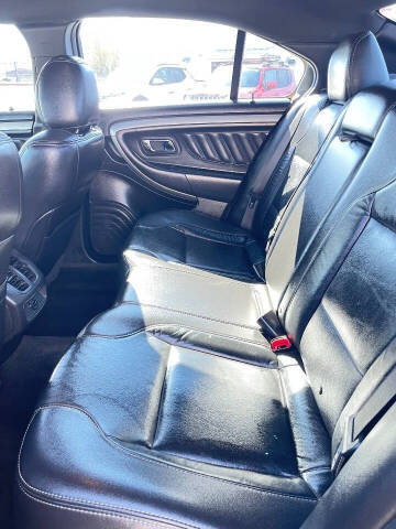 2015 Ford Taurus SEL