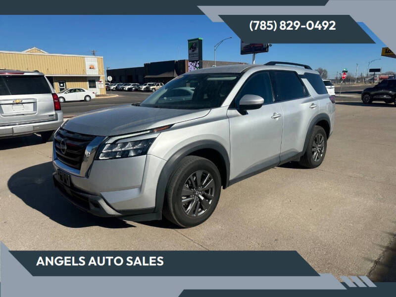 2023 Nissan Pathfinder SV