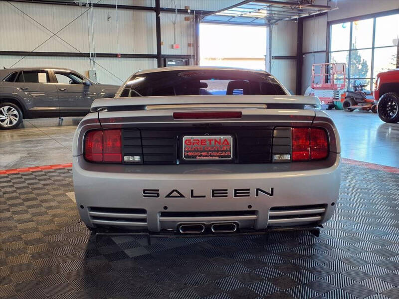 2005 Ford Mustang GT Premium