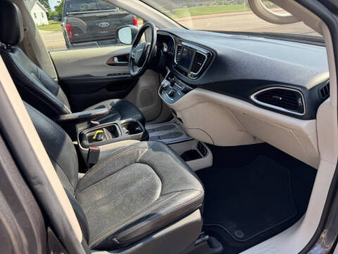 2019 Chrysler Pacifica Touring L
