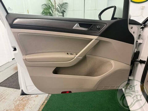 2018 Volkswagen Golf TSI S