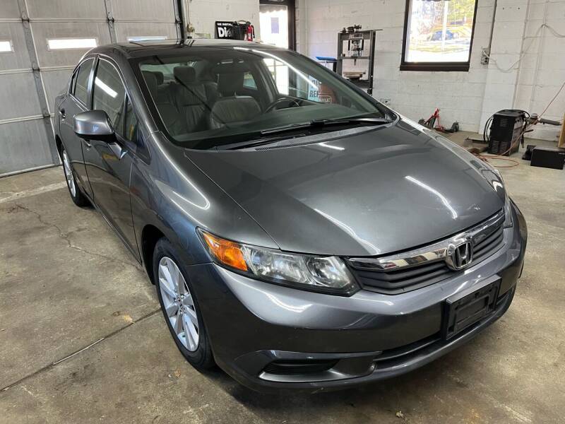 2012 Honda Civic for sale at QUINN'S AUTOMOTIVE in Leominster MA