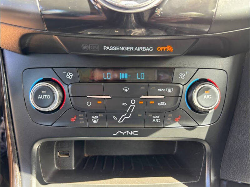 2015 Ford Focus Titanium