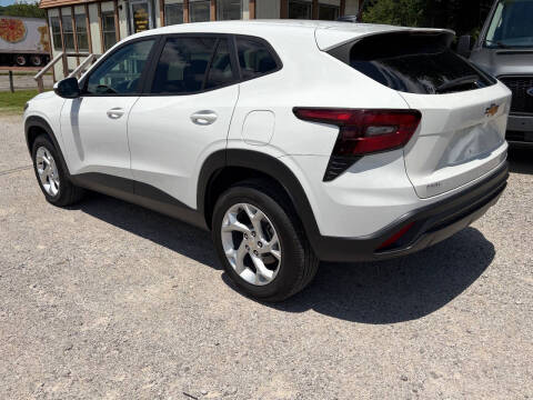 2025 Chevrolet Trax LS