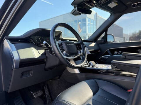 2024 Land Rover Range Rover P400 SE LWB