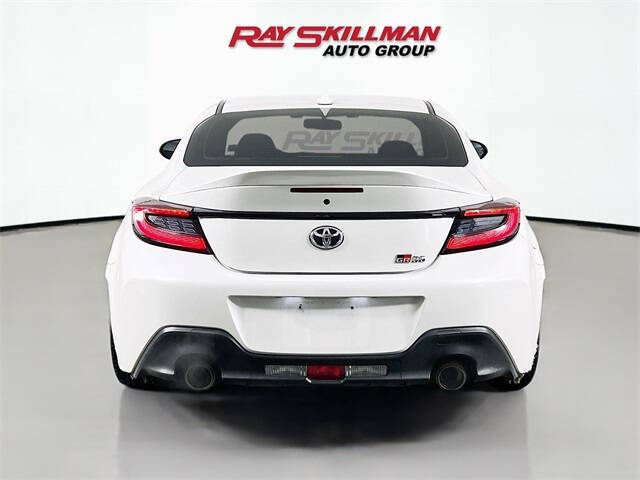 2025 Toyota GR86 Premium