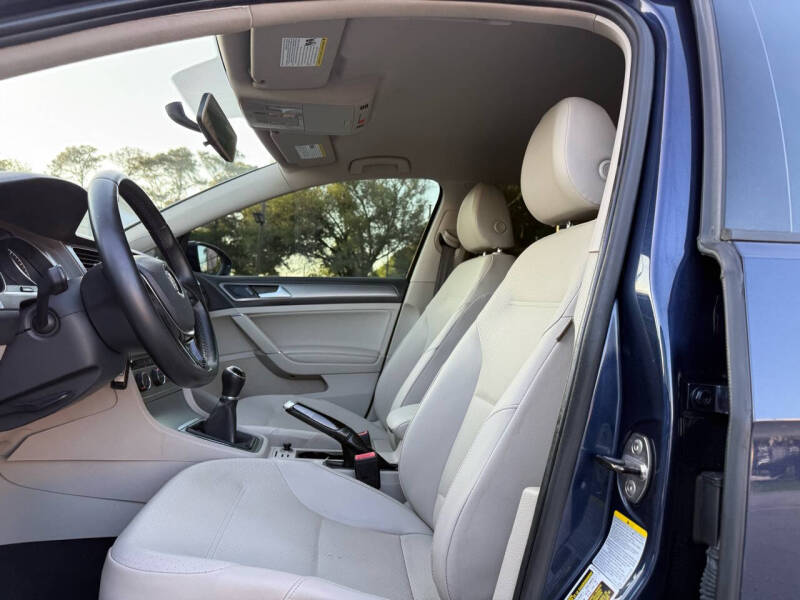 2015 Volkswagen Golf TDI S