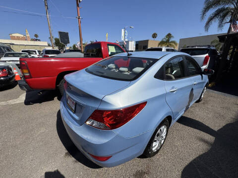 2013 Hyundai Accent GLS