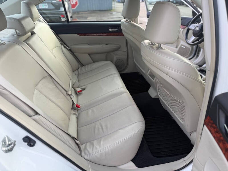 2011 Subaru Legacy 2.5i Limited