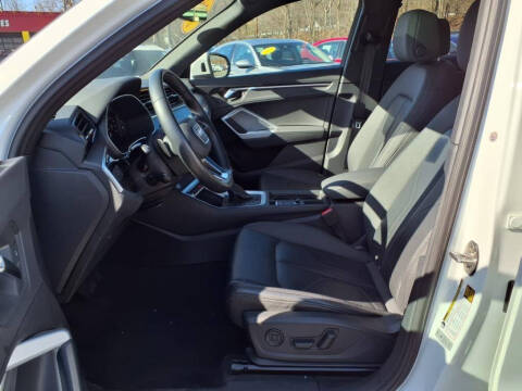 2023 Audi Q3 quattro S line Premium 45 TFSI