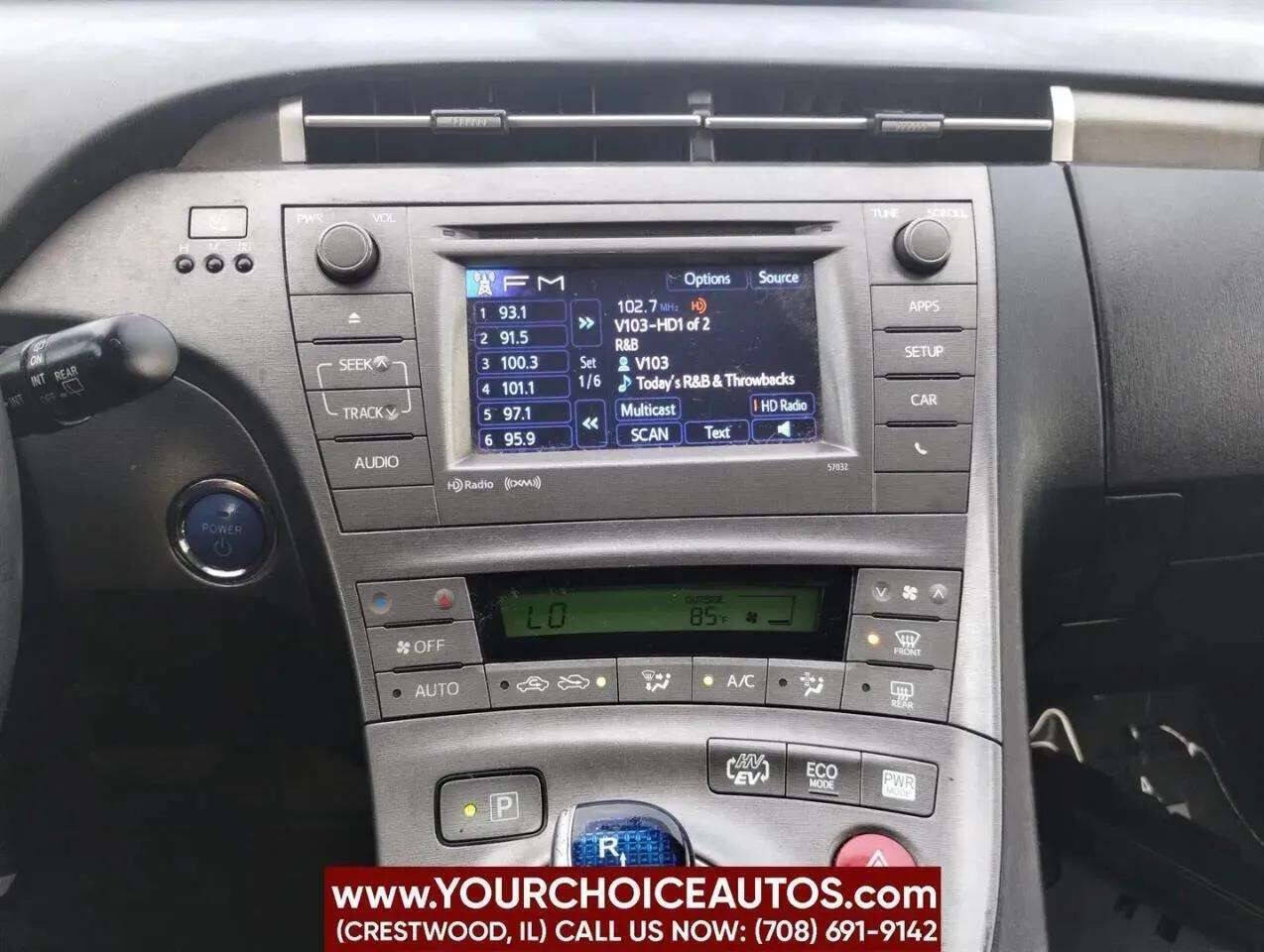 ToyotaPrius Plug-in Hybrid18